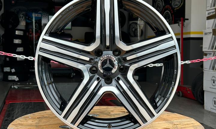 Cerchi in lega MERCEDES style AMG 19”