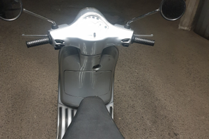 Vespa con portapacchi originale