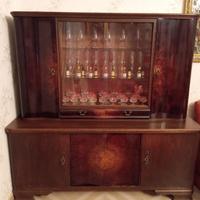 Pezzo d’arredamento stile antico