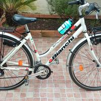Bicicletta Bianchi Spillo Rubino Donna