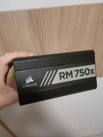 Alimentatore Corsair RM750x nero