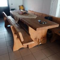 tavolo in legno da taverna