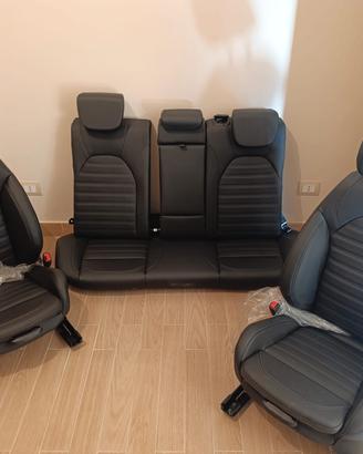 Sedili Alfa Romeo Stelvio quadrifoglio 