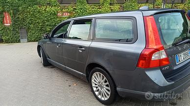  macchina  volvo 