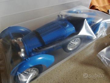 Bburago 1/18