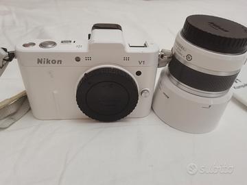 Nikon V1