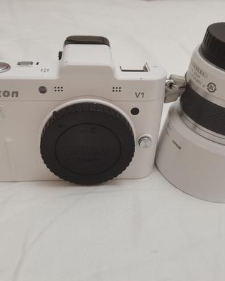 Nikon V1