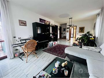 Ampio appartamento con giardino in casa singola