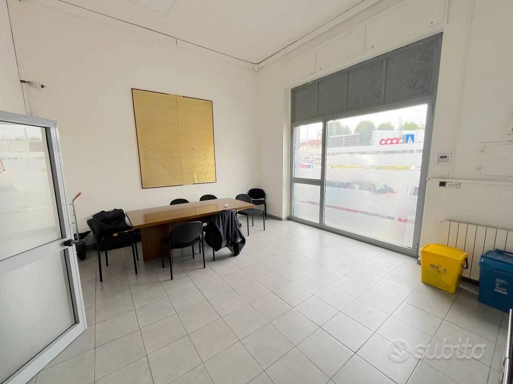 Immobile di 849 m² con più di 5 locali a Pistoia - Vista 2