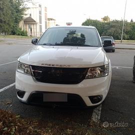 Auto Fiat Freemont 