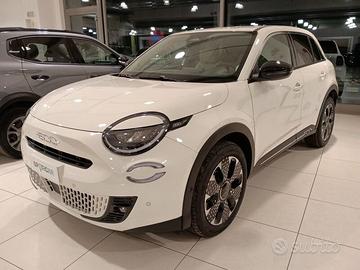 FIAT 600 Hybrid 110 CV DCT MHEV La Prima II