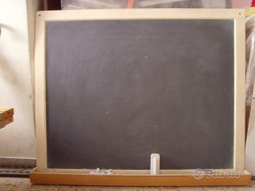 Grande lavagna in ardesia da aula scolastica