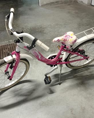 Tel. 3313665441 Bici Winx rosa e bianco misura 20 