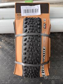Copertone Maxxis recon race