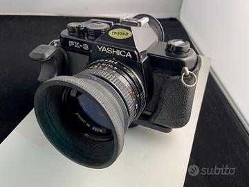 Yashica FX-3 + obiettivo ML 50mm 1:2 con accessori