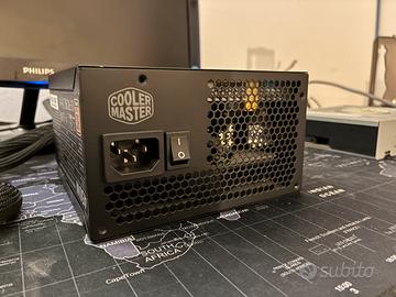 Alimentatore Cooler Master 450W Semi-Modu 80 Plus