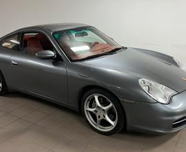 Porsche 996 carrera 4