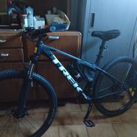 Trek Marlin 4 Nuova -29" L 