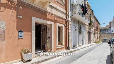 Casa indipendente di 93 m² con 4 locali a Lentini