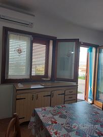Casa con giardino e parchegio