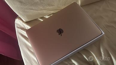 Macbook Air da 13” con chip Apple M1