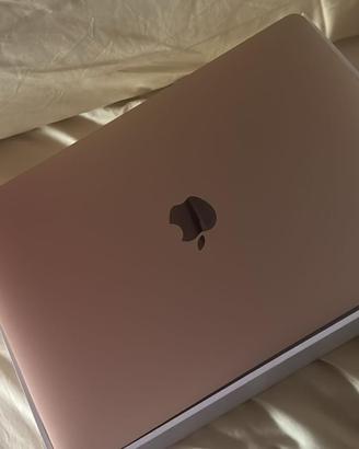 Macbook Air da 13” con chip Apple M1