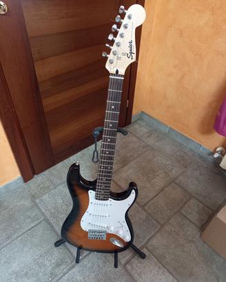 chitarra elettrica fender squier