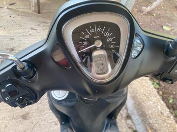 Yamaha scooter d'elight 125