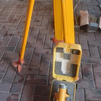 livella laser a occhio di precisione con suo piedi