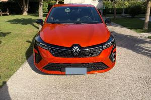 Renault Clio Full Hybrid E-Tech 145 CV Techno 2024