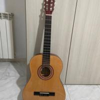 Chitarra classica Compania con custodia originale