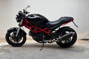 DUCATI MONSTER 695