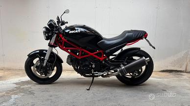 DUCATI MONSTER 695