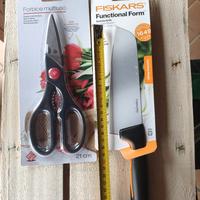 Forbici da cucina+coltello da cucina.