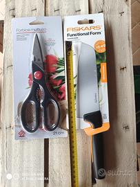 Forbici da cucina+coltello da cucina.