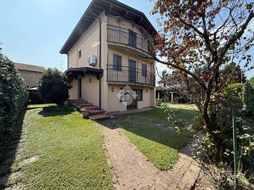 VILLA SINGOLA A PANDINO