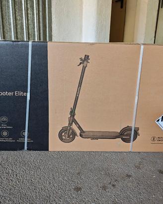 Monopattino Xiaomi Electric Scooter Elite
