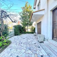 BIFAMILIARE A BRESCIA