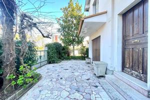 BIFAMILIARE A BRESCIA