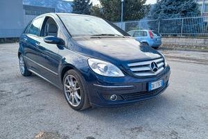 MERCEDES CLASSE B 1700 BENZINA 