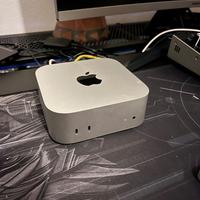 Mac Mini M4 24 Gb ram + Magic Keyboard con TouchID