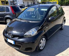 Toyota Aygo 1.0 12V VVT-i 5 p Now Connect