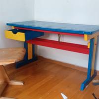 scrivania e sedia bambini