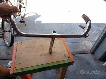 manubrio vintage con freni a bacchetta