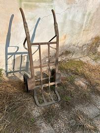 Antico carrello portapacchi