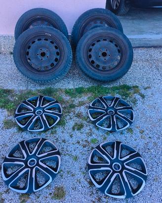 RUOTE COMPLETE DI COPRICERCHI CON PNEUMATICO VW