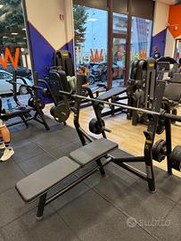 Panca piana technogym con porta dischi