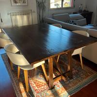 Tavolo in legno massello a libro