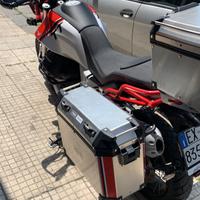 Valigie laterali trakker outback Givi Guzzi v85 tt