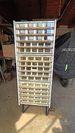 Mobile porta rocchetti Cucirini Cantoni
